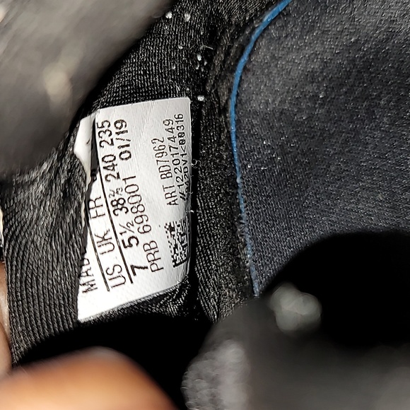 Adidas Swift Run Sneakers - Picture 8 of 9